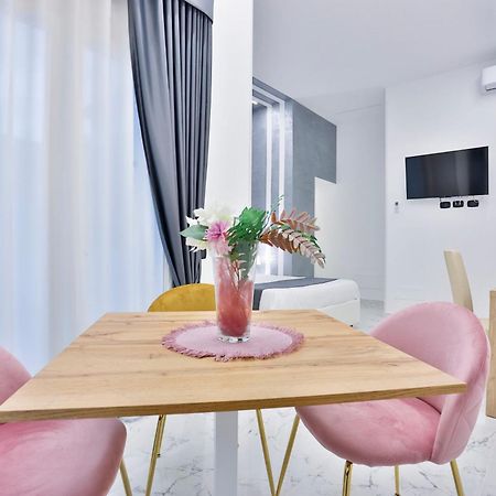 Hotiday Room Collection - Napoli Sant'Arcangelo Экстерьер фото