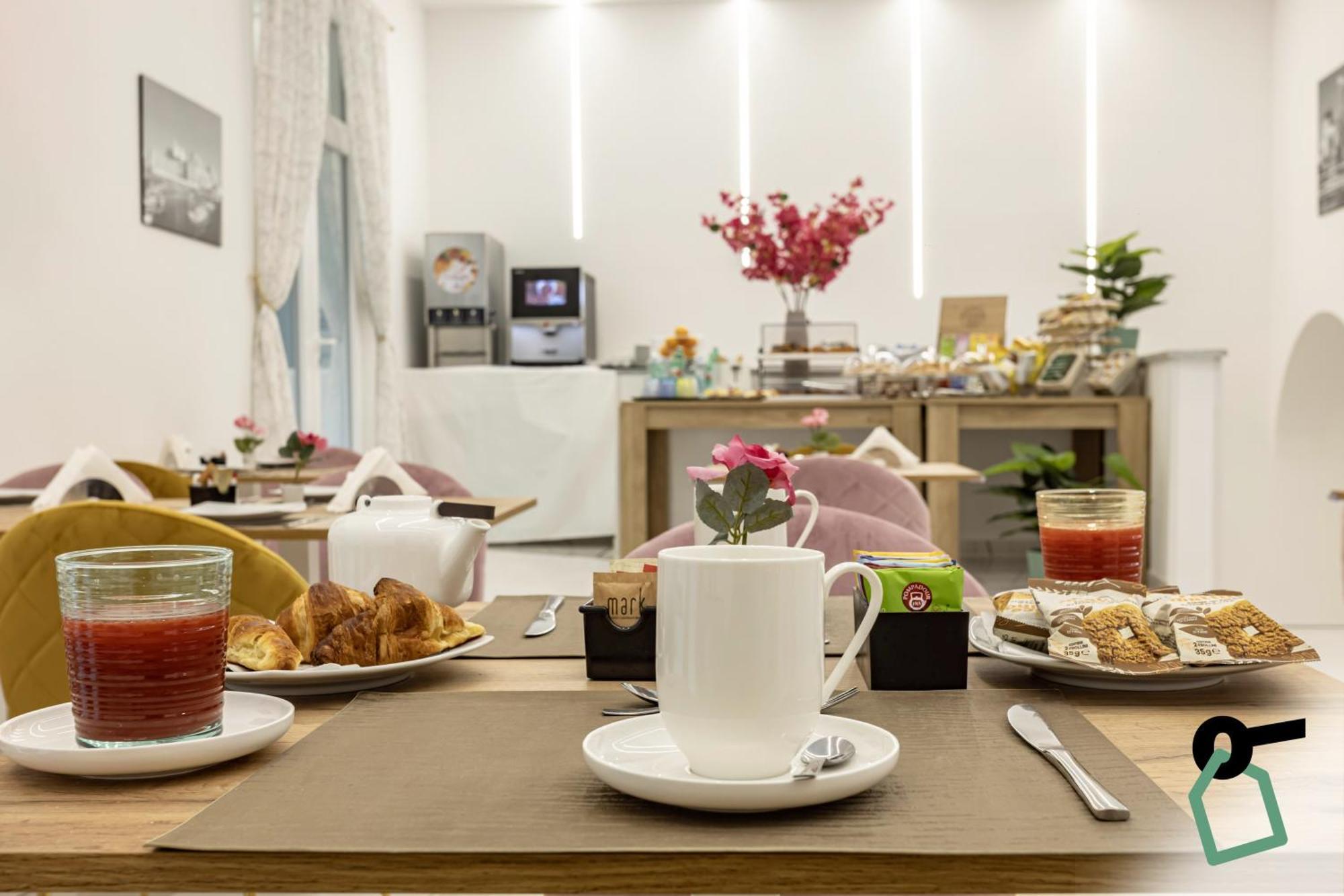 Hotiday Room Collection - Napoli Sant'Arcangelo Экстерьер фото