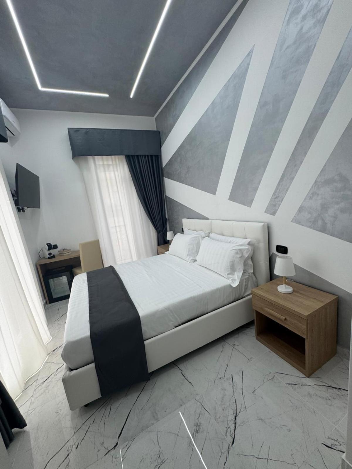 Hotiday Room Collection - Napoli Sant'Arcangelo Экстерьер фото