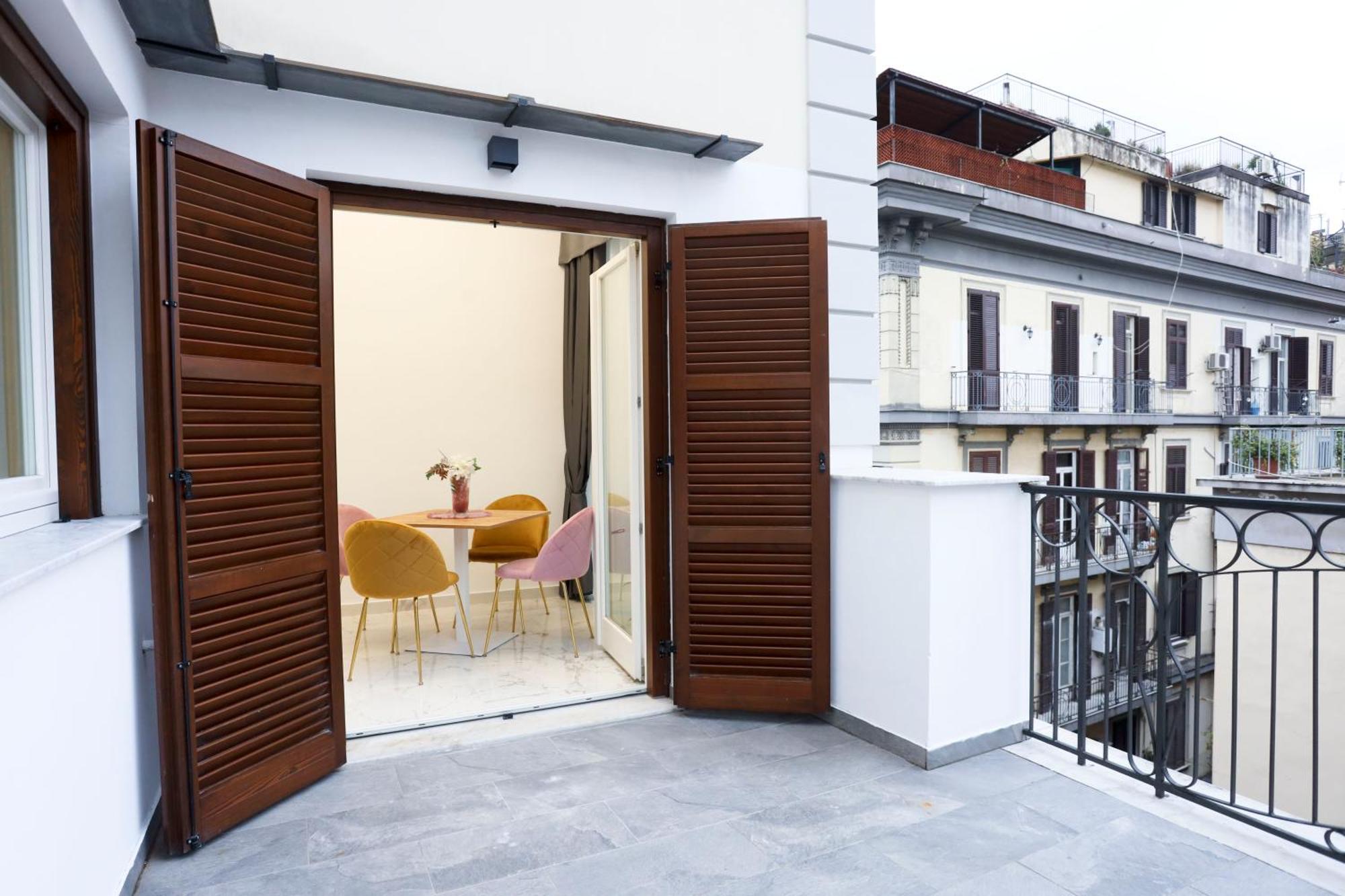 Hotiday Room Collection - Napoli Sant'Arcangelo Экстерьер фото